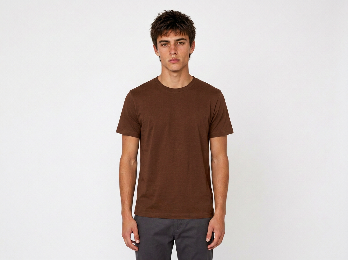 Polera-adulto-nacional-marron.png