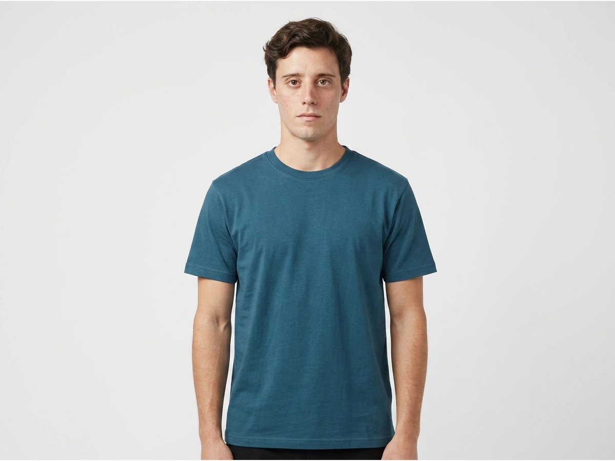 modelo_polera_240gr_azul_petroleo_4x3.webp